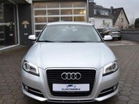 Gebraucht Audi A3 Attraction 120 PS (88 kW) 2012 Eissilber metallic Kleinwagen