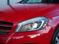 Gebraucht Mercedes A180 122 PS (89 kW) 2015 Rot Kleinwagen