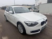 Gebraucht BMW 116 Sport Line 136 PS (100 kW) 2014 Weiß Kleinwagen