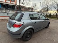 Gebraucht Opel Astra 90 PS (66 kW) 2004 Kleinwagen
