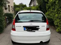 Gebraucht Citroën C3 Advance 60 PS (44 kW) 2009 Weiß Limousine