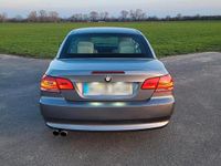 Gebraucht BMW 320 Cabriolet 170 PS (125 kW) 2007 Silber Cabrio