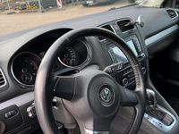Gebraucht VW Golf VI 105 PS (77 kW) 2011 Schwarz Kleinwagen