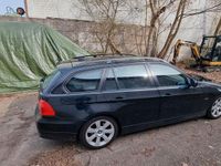 Gebraucht BMW 320 170 PS (125 kW) 2008 Schwarz Kombi