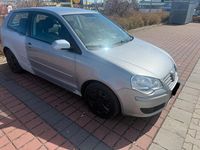 Gebraucht VW Polo 65 PS (47 kW) 2009 Grau Kleinwagen