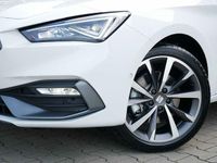 Gebraucht Seat Leon FR 190 PS (139 kW) 2023 Candy weiß Limousine