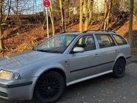 Gebraucht Skoda Octavia Ambiente 90 PS (66 kW) 2003 Silber Kombi