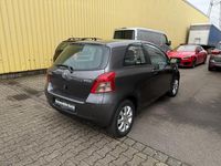 Gebraucht Toyota Yaris Team 69 PS (50 kW) 2008 Grau Kleinwagen