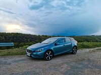 Gebraucht Volvo V40 179 PS (131 kW) 2012 Blau Kleinwagen