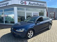 Gebraucht VW Jetta Comfortline 105 PS (77 kW) 2012 Blau Limousine