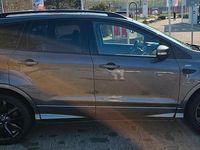 Gebraucht Ford Kuga ST-Line 179 PS (131 kW) 2016 Grau SUV
