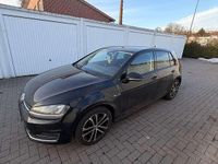 Gebraucht VW Golf VII LOUNGE 110 PS (80 kW) 2015 Schwarz Kleinwagen