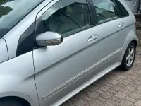 Gebraucht Mercedes B200 140 PS (102 kW) 2006 Silber Van / Kleinbus