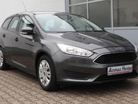 Gebraucht Ford Focus Ambiente 101 PS (74 kW) 2015 Grau Kombi