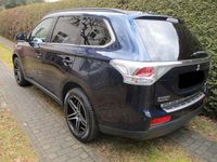 Gebraucht Mitsubishi Outlander Invite 150 PS (110 kW) 2013 Blau SUV