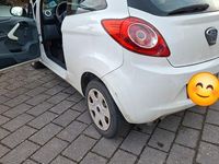 Gebraucht Ford Ka Trend 69 PS (50 kW) 2014 Weiß Kleinwagen