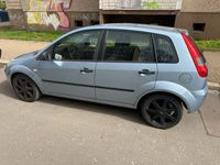 gebraucht Ford Fiesta 1.3