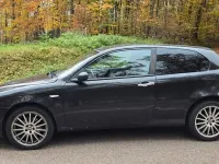 Gebraucht Alfa Romeo 147 Progression 120 PS (88 kW) 2007 Schwarz Kleinwagen