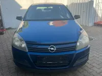 Second-hand Opel Astra 100 CP (73 kW) 2005 Albastru Hatchback