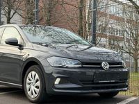 Gebraucht VW Polo Comfortline 75 PS (55 kW) 2018 Grau Limousine