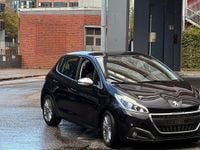 Gebraucht Peugeot 208 Allure 110 PS (80 kW) 2017 Blau Kleinwagen