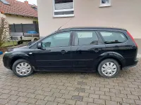 Używany Ford Focus 125 KM (91 kW) 2007 Czarny Kombi