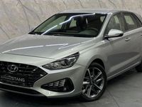 Gebraucht Hyundai i30 Trend 120 PS (88 kW) 2024 Grau Limousine