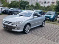 Gebraucht Peugeot 206 CC 109 PS (80 kW) 2002 Silber Cabrio