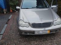 Gebraucht Mercedes C180 143 PS (105 kW) 2005 Grau Kombi