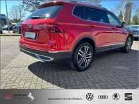 Gebraucht VW Tiguan Allspace Elegance 150 PS (110 kW) 2023 Kings red metallic SUV