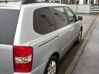 Gebraucht Kia Carnival LX 185 PS (136 kW) 2009 Silber Van / Kleinbus