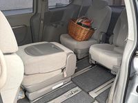 Gebraucht Kia Carnival 180 PS (132 kW) 2007 Silber Van / Kleinbus