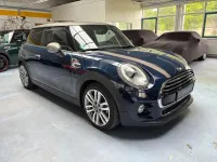 Gebraucht Mini Cooper Chili 136 PS (100 kW) 2018 Lapisluxury blue Kleinwagen