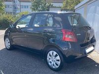 Gebraucht Toyota Yaris 70 PS (51 kW) 2009 Schwarz Kleinwagen