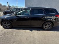 Gebraucht Ford Focus Champions Edition 125 PS (91 kW) 2012 Schwarz Limousine