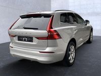 Gebraucht Volvo XC60 Core 197 PS (144 kW) 2022 Silver dawn / (metallic) SUV