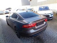 Gebraucht Jaguar XE Pure 200 PS (147 kW) 2015 Grau Limousine