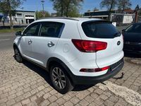 Gebraucht Kia Sportage Vision 136 PS (100 kW) 2015 Weiß SUV