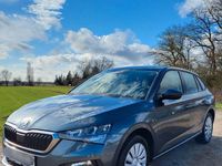Gebraucht Skoda Scala Active 95 PS (69 kW) 2021 Grau Kleinwagen