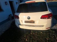 Gebraucht VW Touareg 240 PS (176 kW) 2012 Weiß SUV
