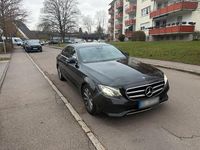 Gebraucht Mercedes E220 194 PS (142 kW) 2019 Schwarz Limousine