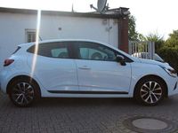 Gebraucht Renault Clio V Equilibre 67 PS (49 kW) 2023 Weiß Limousine