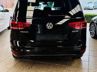 Gebraucht VW Touran Highline 150 PS (110 kW) 2016 Schwarz Van / Kleinbus