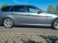Gebraucht BMW 318 143 PS (105 kW) 2011 Grau Kombi
