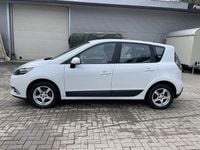 Gebraucht Renault Scénic III Dynamique 110 PS (80 kW) 2012 Weiß Van / Kleinbus