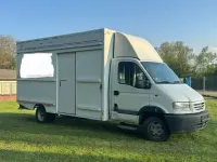 Käytetty Renault Master 106 HP (77 kW) 2000 Valkoinen Sedan