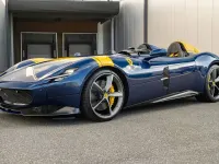 Gebraucht Ferrari Monza 810 PS (595 kW) 2020 Blau Cabrio