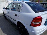 Usata Opel Astra 100 CV (73 kW) 2001 Bianco Berlina