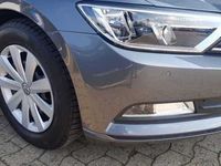 Gebraucht VW Passat 120 PS (88 kW) 2016 Grau metallic Kombi