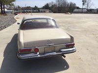Gebraucht Mercedes 220 163 PS (119 kW) 1965 Beige Coupé